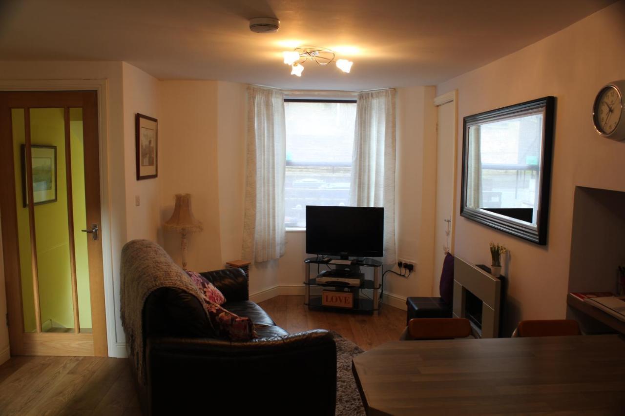 Cadame Apartment Whitby Ngoại thất bức ảnh