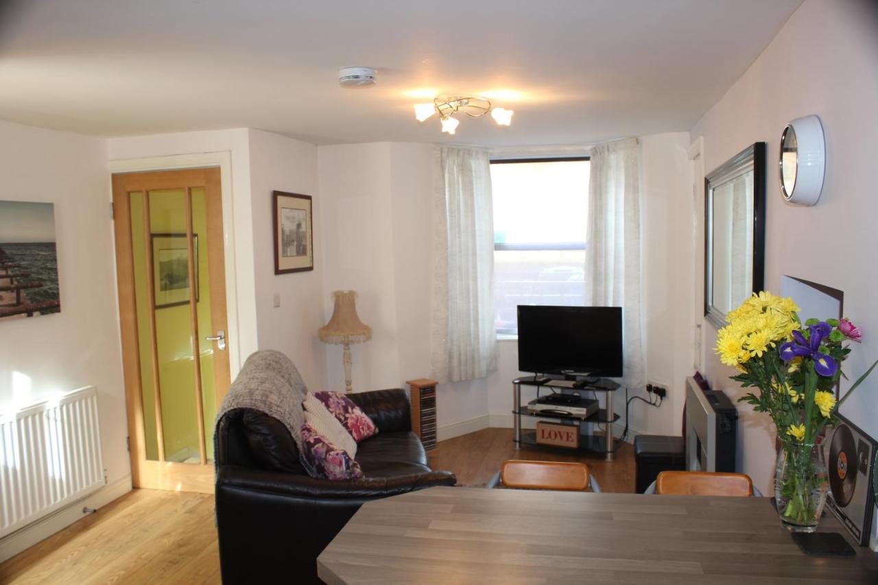 Cadame Apartment Whitby Ngoại thất bức ảnh