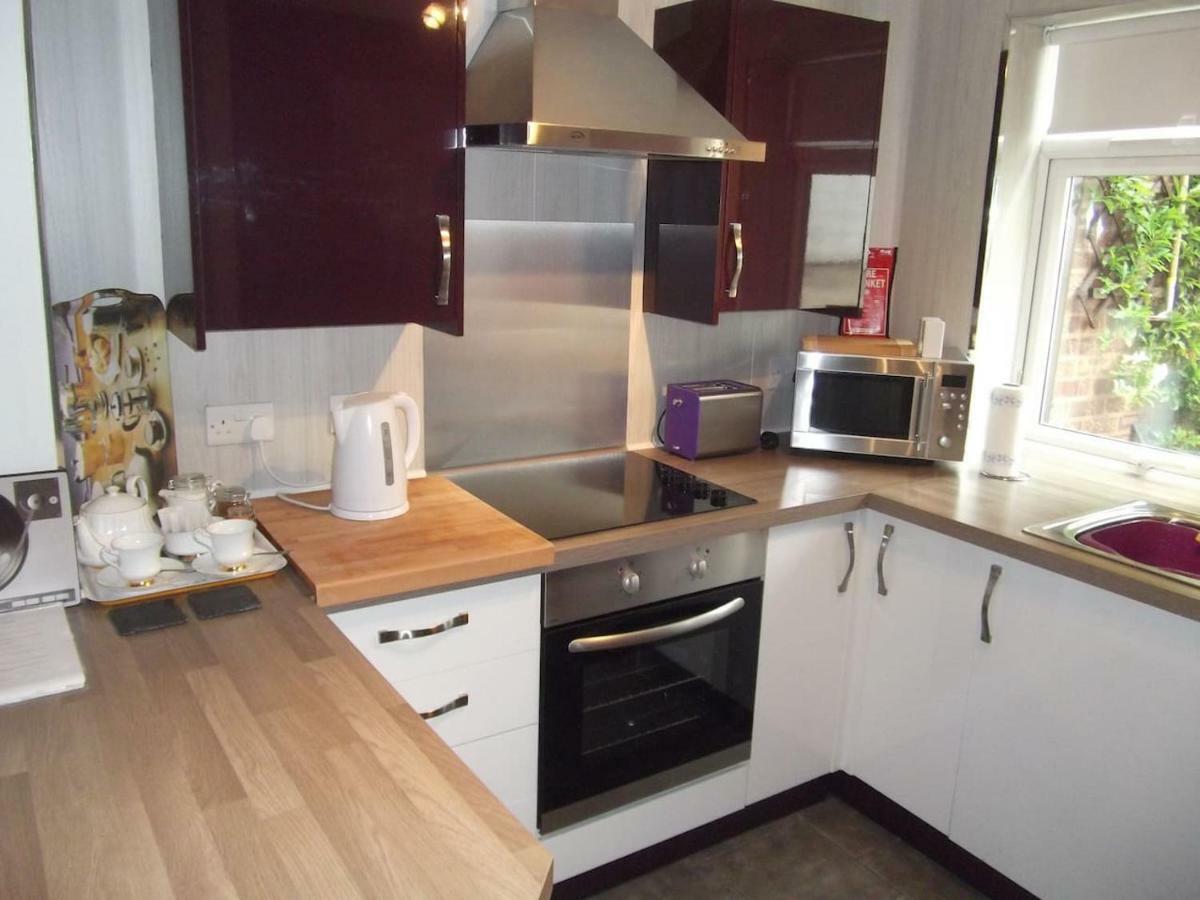 Cadame Apartment Whitby Ngoại thất bức ảnh